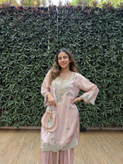 Gul Aaina
